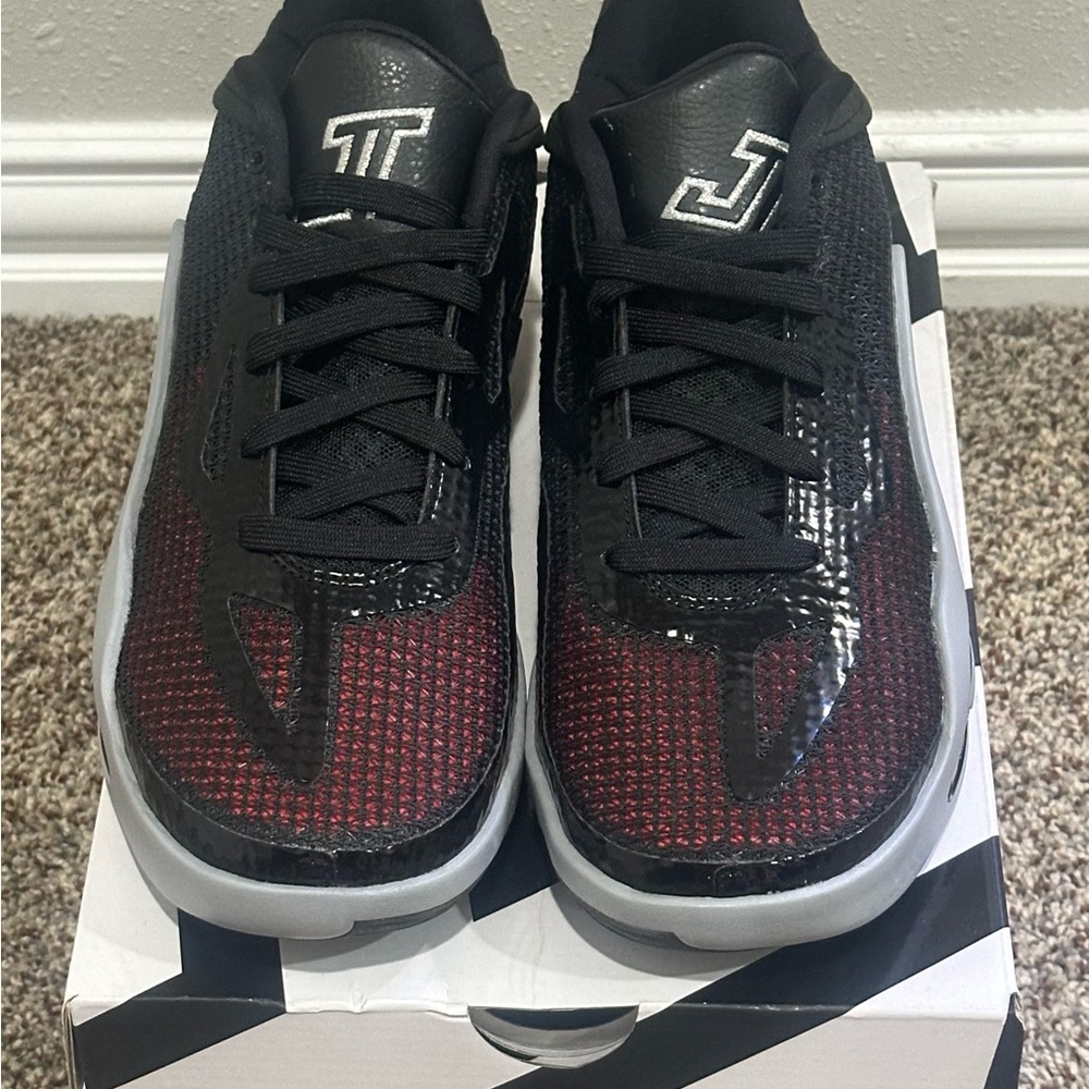 Jordan Tatum 1 NWT in OG Box- Black and Red Sneakers SZ 5Y